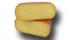 Queso artesano de Mahón Menorca, nuestro queso más inglés